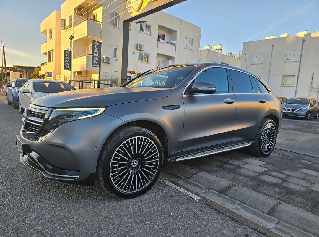 MERCEDES EQC 400 AMG LINE PREMIUM PLUS ELEKTRİK