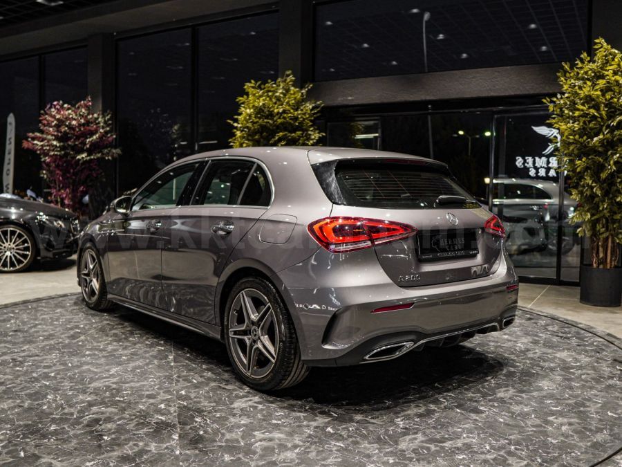 MERCEDES-BENZ A200 AMG LINE PREMIUM