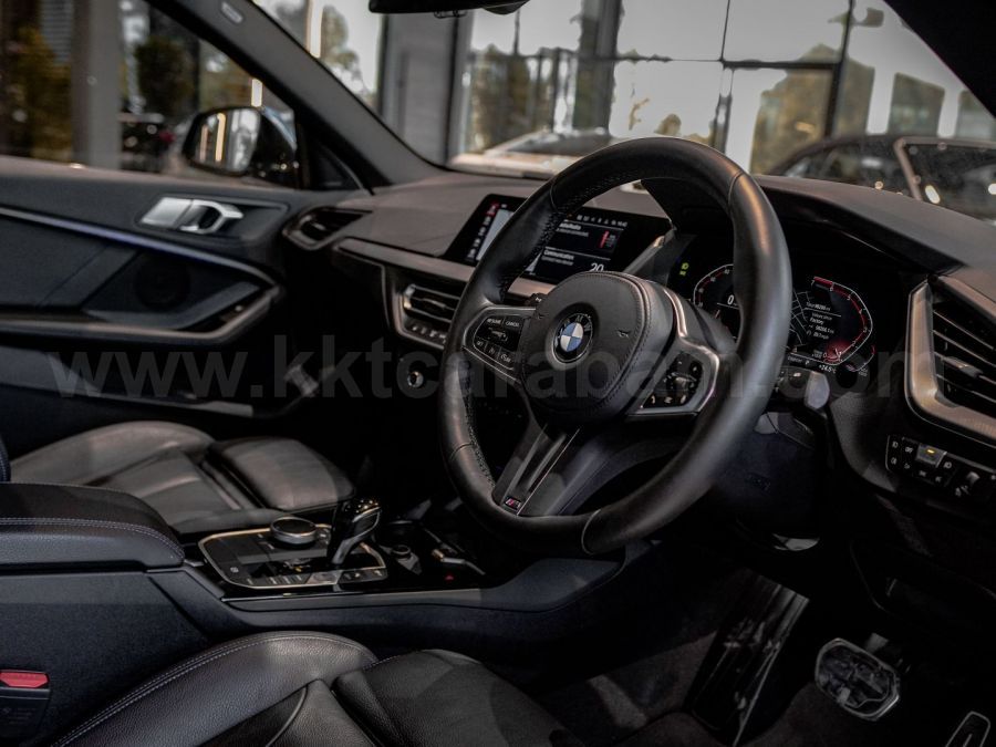 BMW 218İ 2021